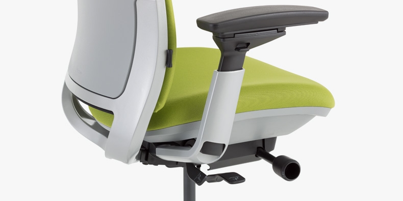 The Steelcase Amia Chair boasts a wide range of adjustment features.