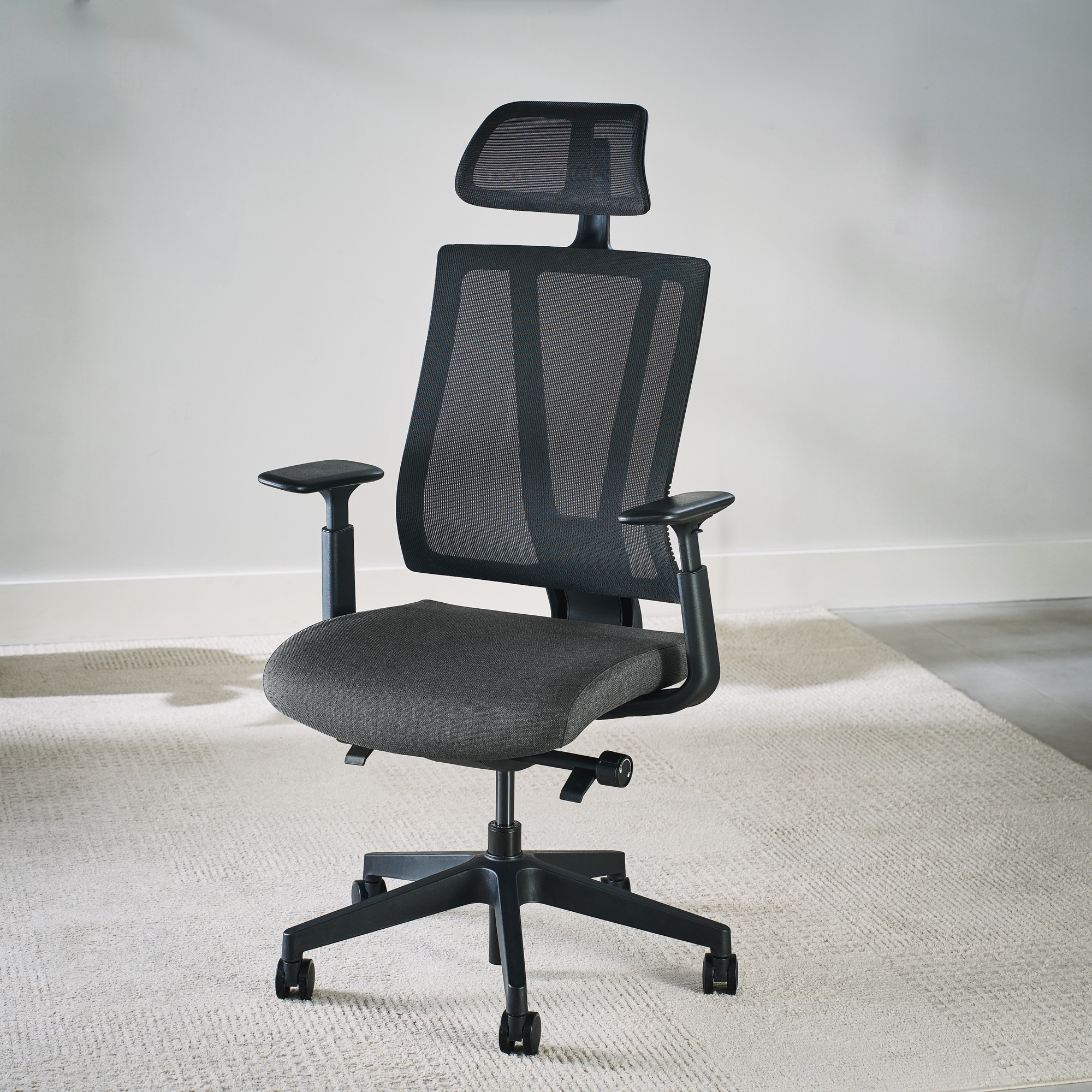 Image with Hotspot: CHR475 Clarksville Ergonomic Chair