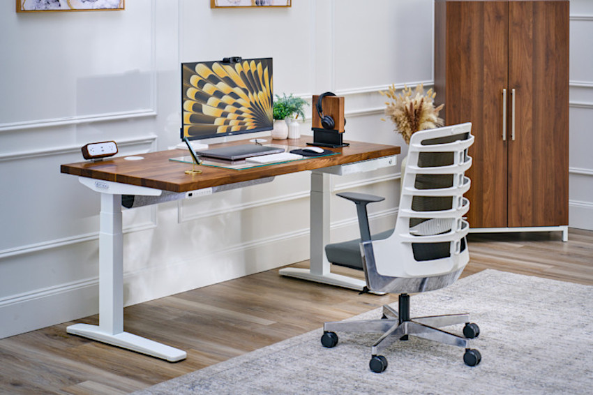 V3 standing desk