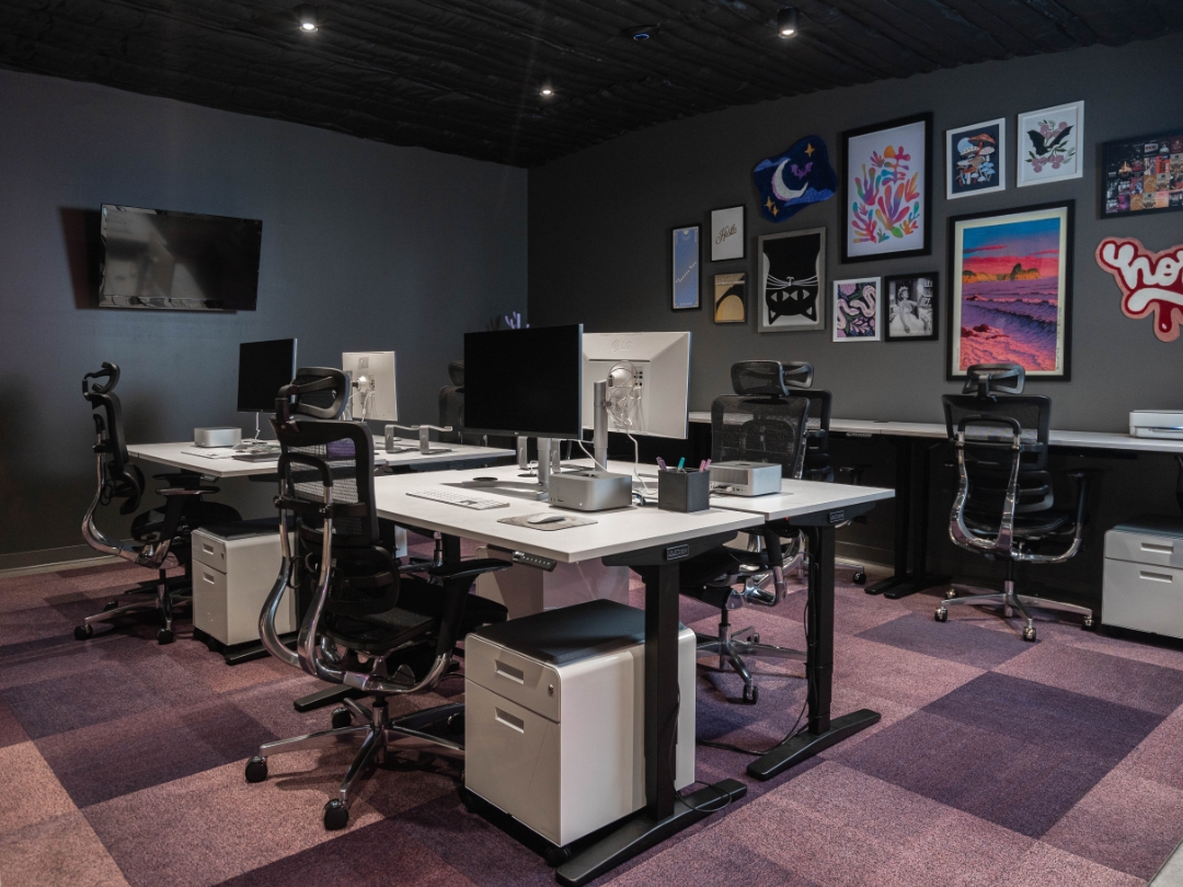 Office for Youtuber Saifya Nygaard designed by UPLIFT Desk with 2-leg standing desks and Intuition ergonomic chairs.