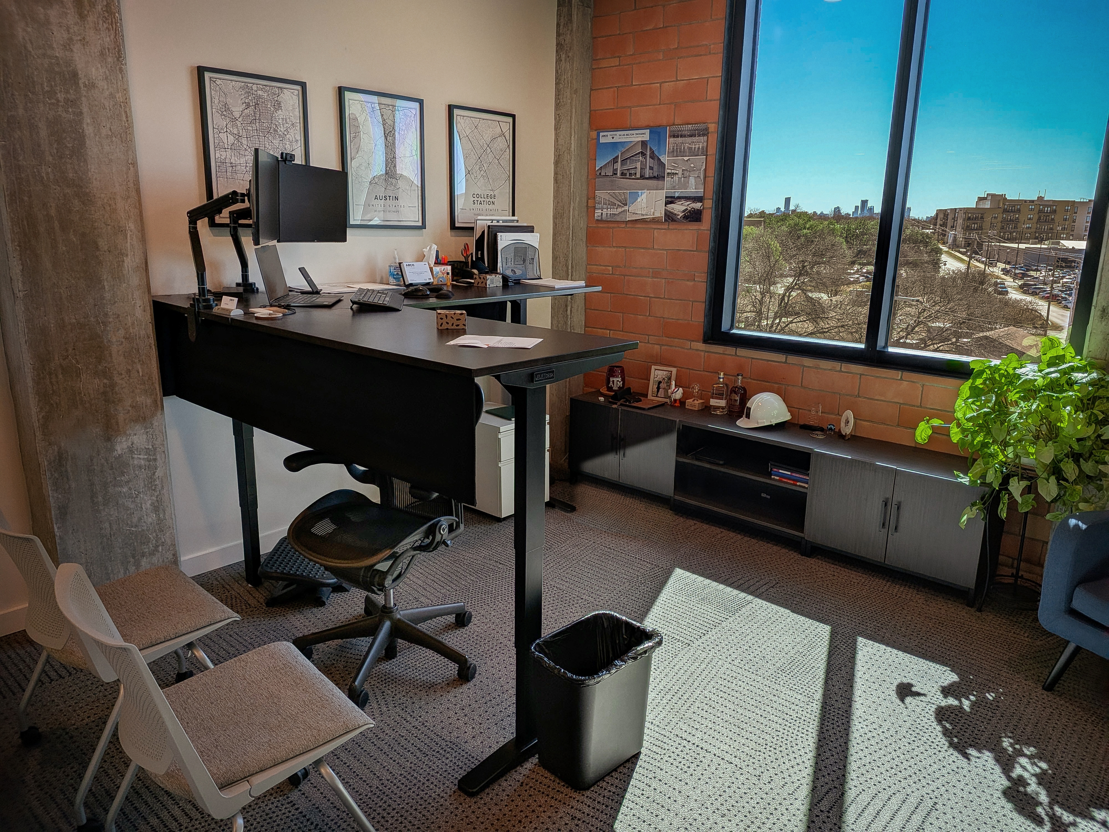 ARCO/Murray individual office