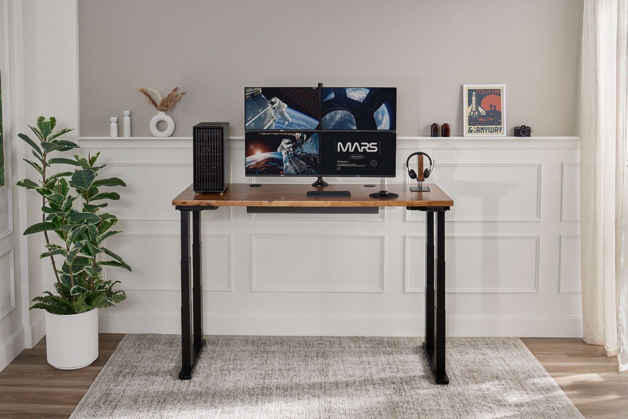 Image with Hotspot: UPL941 Solid Wood / Black
