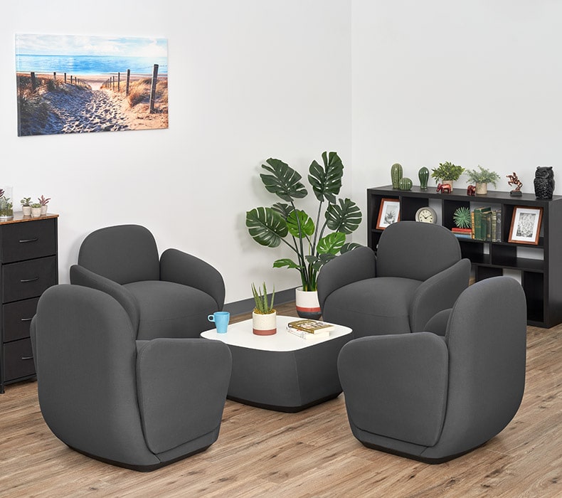 Dillo Quad configuration in an office