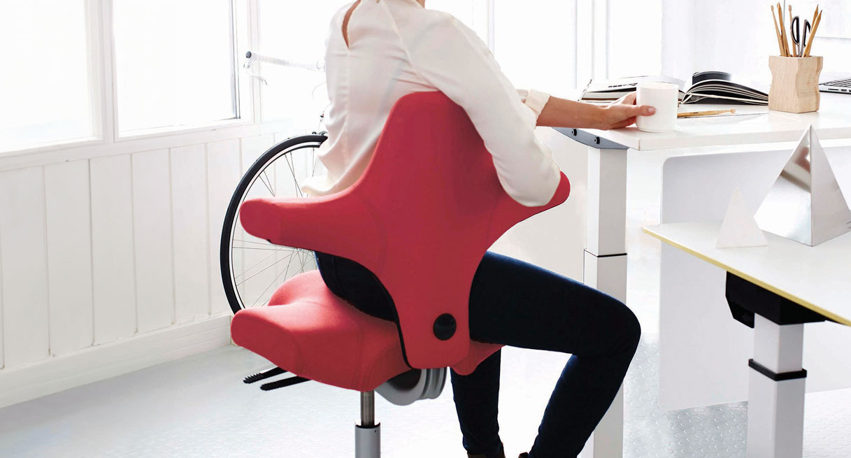 Joe Rogan Chair Capisco Chair by HÅG (Customizable) | UPLIFT Desk