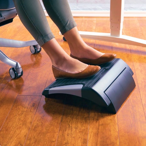 https://www.upliftdesk.com/content/img/learn-mores/learn-more-image-foot-rest.jpg